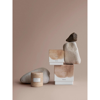 Blomus FRABLI Bougie parfumée - travertin - S - Indian Tan