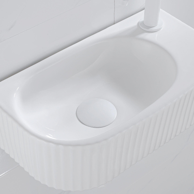 QeramiQ Fuente pack lave-mains – 40 x 21,5 x 12 cm – perçage à droite – robinet blanc mat – cannelé