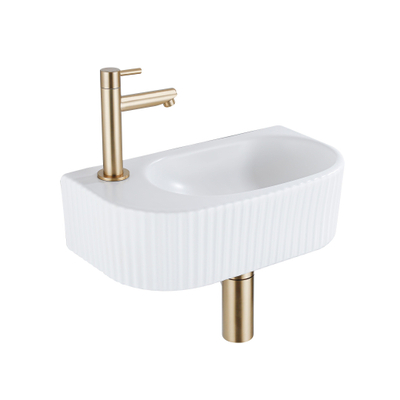 QeramiQ Fuente Fonteinset - 40x21.5x12cm - links - geribbeld - halfrond - 1 kraangat - keramiek - fonteinkraan geborsteld messing - afvoerplug - verlaagd sifon - wit mat