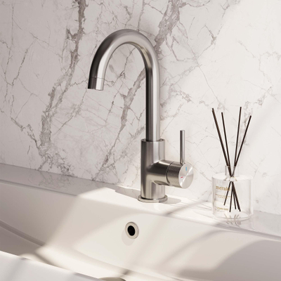 Brauer Brushed carving Mitigeur de lavabo sur plage - haut - pivotant - bec rond - modèle A - PVD - inox brossé