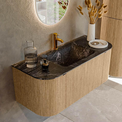 MONDIAZ KURVE-DLUX 110cm badmeubel met module 25 Len R kleur Oak met 1 lade en 2 deuren. Wastafel CLOUD midden 1 kraangat kleur Lava.