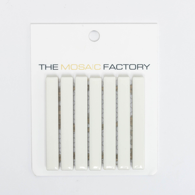 SAMPLE The Mosaic Factory Sevilla carreau mosaïque 1.2x9.2x0.8cm pour mur kitkat mini finger Céramique Brillant Blanc