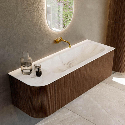 MONDIAZ KURVE-DLUX meuble de salle de bains 135 cm avec module 25 L couleur Walnut avec 1 tiroir et 1 porte. Lavabo BIG MEDIUM à droite sans trou de robinet couleur Frappe.