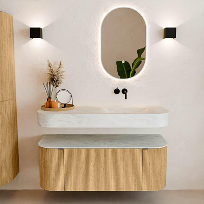 MONDIAZ THOR-DLUX 120cm badmeubel ronding links + rechts kleur Oak met 1 lade en 2 deuren. Vrijhangende wastafel CLOUD Rechts zonder kraangat kleur Opalo.