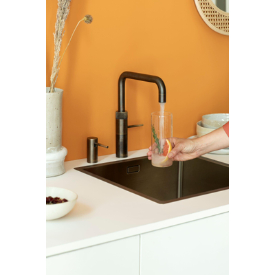 Quooker BE Fusion Square robinet d'eau bouillante - bec pivotant - réservoir Combi+ - Eau chaude / bouillante - Noir brillant