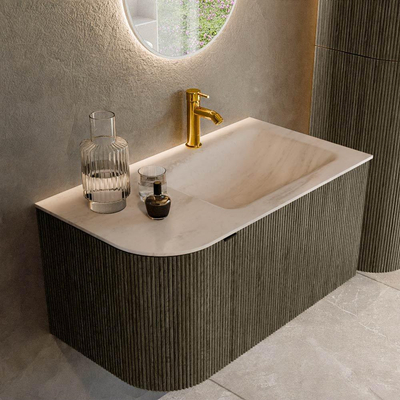 MONDIAZ KURVE-DLUX Meuble de salle de bains 85cm arrondi à gauche couleur Shadow avec 1 tiroir et 1 porte. Lavabo CLOUD à droite 1 trou de robinet Meli.