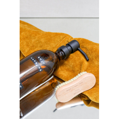 Wellmark petite brosse à ongles CLEAN NAILS CLEAN MIND