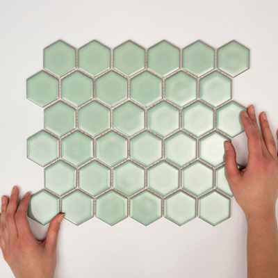 La Mosaic Factory Barcelona carreau mosaïque - 28,2x32,1cm - carrelage mural - Hexagone - Porcelaine Vert Clair Brillant