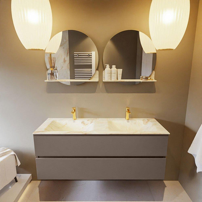 Mondiaz VICA-DLUX ensemble de meuble de salle de bain - 130cm - meuble sous-vasque fumée - 2 tiroirs - lavabo encastré nuage double - 2 trous de robinet - version haute 60cm - ostra