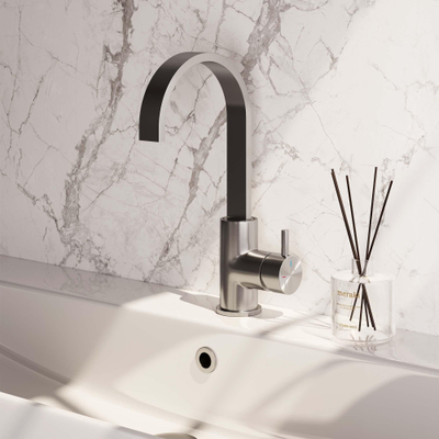 Brauer Brushed Edition wastafelkraan - model B - opbouw - platte uitloop - PVD - geborsteld rvs
