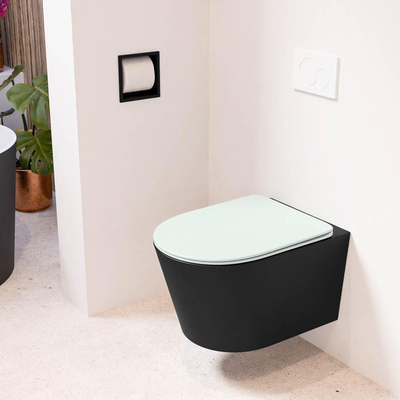 Mondiaz LAVIE hangtoilet – spoelrandloos – 36 x 53 cm – met softclose zitting – Urban (zwart), zitting Greey (lichtgroen/grijs)