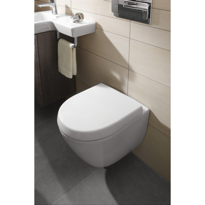 Villeroy & Boch subway 2.0 pack WC suspendu à chasse profonde compact sans bride DirectFlush 35,5x48cm avec abattant de WC blanc