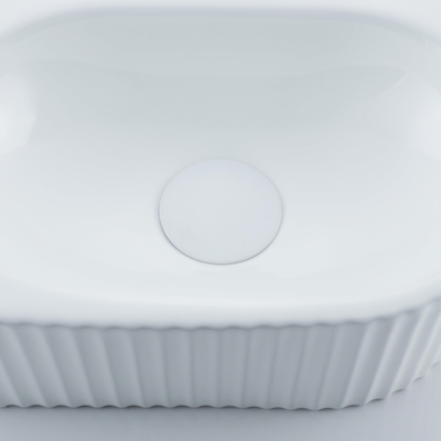 QeramiQ Fuente pack lave-mains – 40 x 21,5 x 12 cm – céramique blanc brillant – robinet blanc mat – cannelé