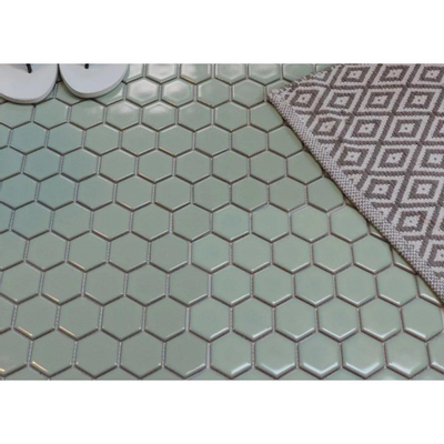 The Mosaic Factory Barcelona mozaïektegel - 28.2x32.1cm - wandtegel - Zeshoek/Hexagon - Porselein Light Green Edge Glans