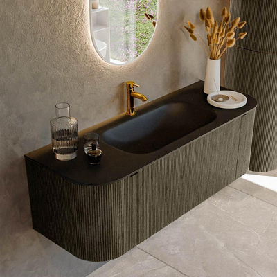 Mondiaz KURVE Badkamermeubelset - 130x46x40cm - 1 lade - 2 deuren - wastafel solid surface - midden - 1 kraangat - Shadow