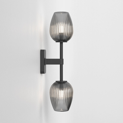 Astro Tacoma Twin Wandlamp/Plafondlamp - 230V - IP44 - ovaal - geribbeld - smoke glas - mat zwart