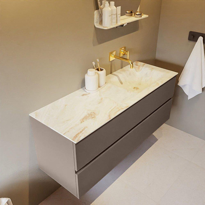 MONDIAZ VICA-DLUX Ensemble meuble de salle de bains - 130cm - sous-meuble smoke - 2 tiroirs - lavabo encastré cloud à droite - sans trous de robinet - version haute 60cm - frape