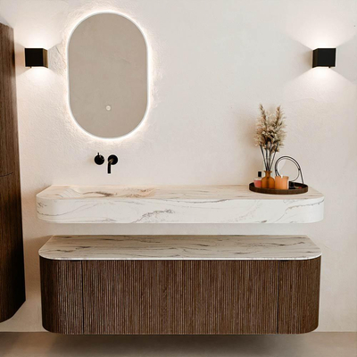 MONDIAZ THOR-DLUX 150cm badmeubel ronding links + rechts kleur Walnut met 1 lade en 2 deuren. Vrijhangende wastafel CLOUD Links zonder kraangat kleur Nata.