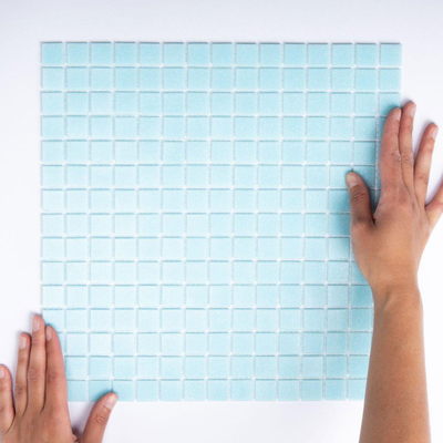 The Mosaic Factory Amsterdam mozaïektegel - 32.2x32.2cm - wand en vloertegel - Vierkant - Glas Ultra Light Blue Mat
