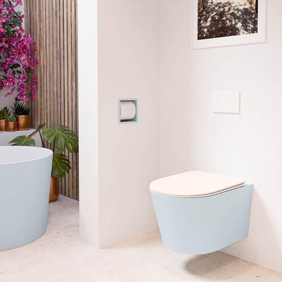 Mondiaz LAVIE hangtoilet – spoelrandloos – 36 x 53 cm – met softclose zitting – Clay (lichtblauw/grijs), zitting Rosee (roze)