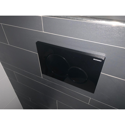 Geberit Sigma01 bedieningplaat, 2-toets spoeling frontbediening voor toilet 24.6x16.4cm git zwart