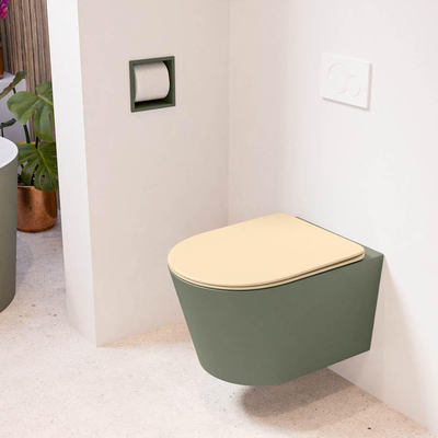 Mondiaz LAVIE hangtoilet – spoelrandloos – 36 x 53 cm – met softclose zitting – Army (groen), zitting Sand (beige)