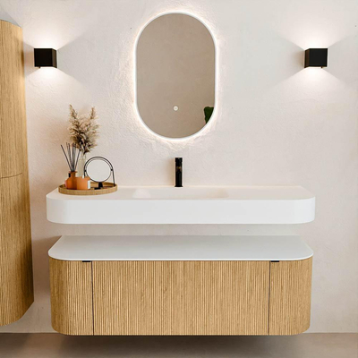 MONDIAZ THOR 140cm badmeubel ronding links + rechts kleur Oak met 1 lade en 2 deuren. Vrijhangende wastafel CLOUD Midden 1 kraangat kleur Talc.