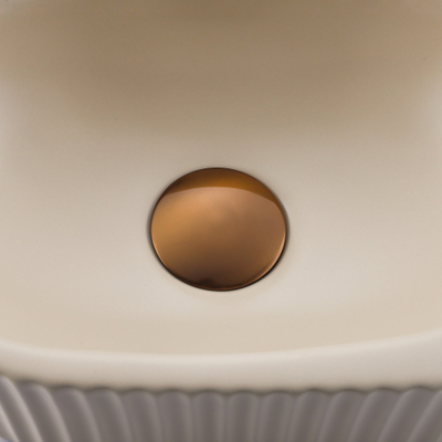 Fugaflow Efficiente Pietra Ensemble de fontaine - 40x21,5x12cm - droite - rainuré - demi-ronde - 1 trou de robinet - céramique - robinet de fontaine cuivre brossé - bouchon de vidange - siphon abaissé - beige