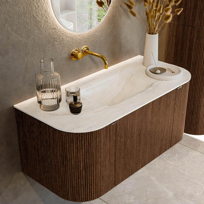 MONDIAZ KURVE-DLUX 100cm badmeubel met module 25 Len R kleur Walnut met 1 lade en 2 deuren. Wastafel GRUNNE midden zonder kraangat kleur Ostra.