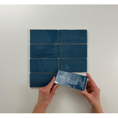 ÉCHANTILLON Terravito Galeno carreau mural - 7.5x15cm - 8.5mm - Rectangulaire - Bleu foncé brillant