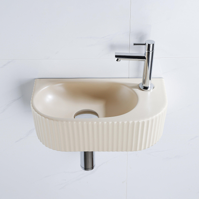 Fugaflow Efficiente Pietra Fonteinset - 40x21.5x12cm - rechts - geribbeld - halfrond - 1 kraangat - keramiek - fonteinkraan chroom - afvoerplug - verlaagd sifon - beige