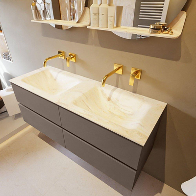 Mondiaz VICA-DLUX ensemble de meuble de salle de bain - 130cm - meuble sous-vasque fumée - 4 tiroirs - lavabo encastré nuage double - sans trous de robinet - version haute 60cm - ostra