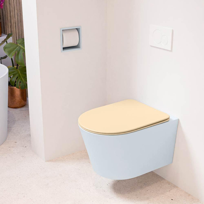 Mondiaz LAVIE hangtoilet – spoelrandloos – 36 x 53 cm – met softclose zitting – Clay (lichtblauw/grijs), zitting Sand (beige)