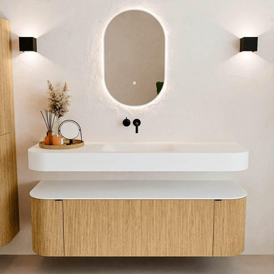 MONDIAZ THOR 150cm meuble de salle de bains arrondi gauche + droite couleur Oak avec 1 tiroir et 2 portes. Vasque suspendue CLOUD Milieu sans trou de robinet couleur Talc.