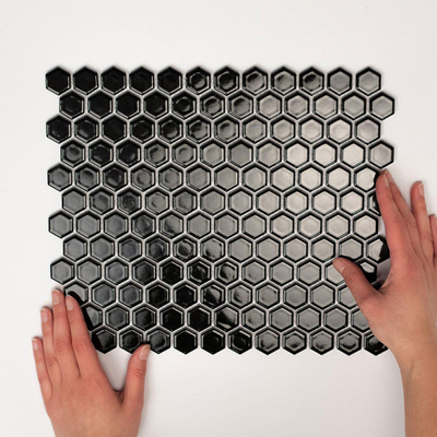 The Mosaic Factory Barcelona mosaïque - 26x30cm - carreau mural - Hexagone/Hexagon - Porcelaine Black Brillant