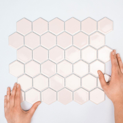 The Mosaic Factory Barcelona mozaïektegel - 28.2x32.1cm - wandtegel - Zeshoek/Hexagon - Porselein Pink Glans