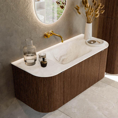 MONDIAZ KURVE-DLUX 110cm badmeubel met module 25 Len R kleur Walnut met 1 lade en 2 deuren. Wastafel CLOUD midden zonder kraangat kleur Frappe.