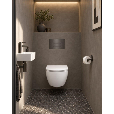 QeramiQ Dely Swirl Compact Toiletset - inbouwreservoir QeramiQ flush - 25mm zitting - metalen bedieningsplaat gunmetal - rechthoekige knoppen - mat wit
