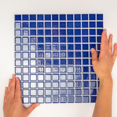 La mosaïque Mosaic Factory Barcelona - carreau mosaïque - 30x30cm - carrelage mural - carré - porcelaine bleu foncé brillant