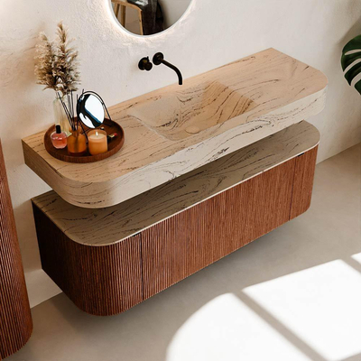 MONDIAZ THOR-DLUX 140cm meuble de salle de bains arrondi gauche + droite couleur Ruby avec 1 tiroir et 2 portes. Vasque suspendue CLOUD Centre sans trou de robinet couleur Arena.