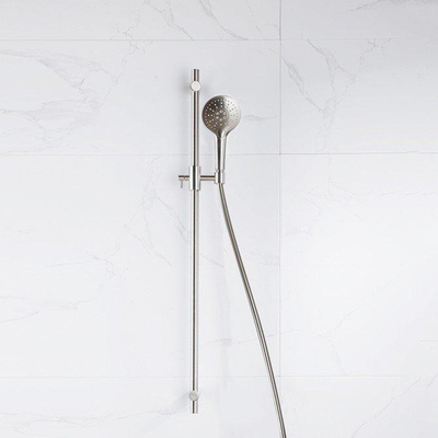 Fortifura Calvi ensemble barre de douche avec douchette à main ronde, flexible de douche lisse Acier inox brossé PVD (inox)