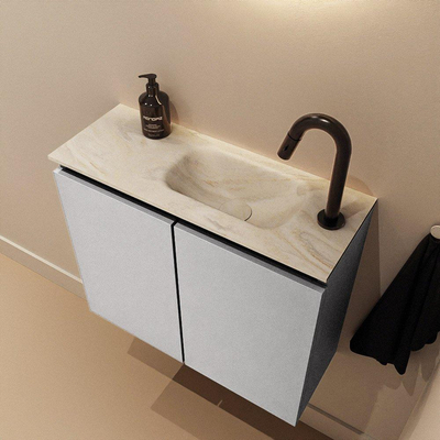 MONDIAZ TURE-DLUX 60cm toiletmeubel Plata. EDEN wastafel Ostra positie rechts. Met 1 kraangat.