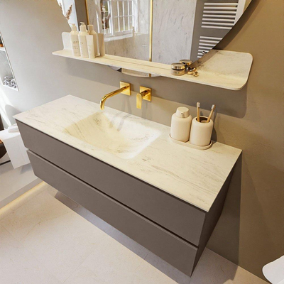 Mondiaz VICA-DLUX ensemble de meuble de salle de bain - 130cm - meuble sous-vasque fumée - 2 tiroirs - lavabo encastré nuage milieu - sans trous de robinet - version haute 60cm - opalo