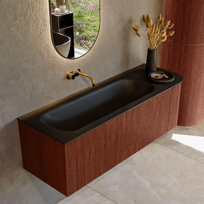 Mondiaz KURVE Badkamermeubelset - 135x46x40cm - 1 lade - 1 deur - wastafel solid surface - links - zonder kraangat - Ruby