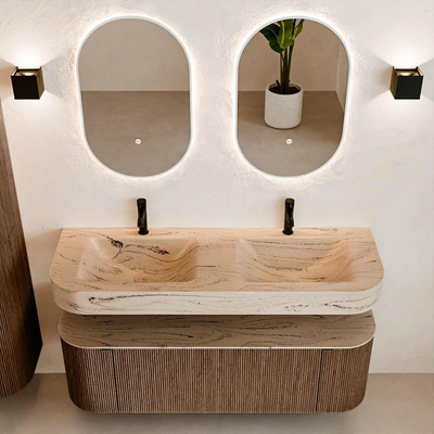 MONDIAZ THOR-DLUX 140cm badmeubel ronding links + rechts kleur Walnut met 1 lade en 2 deuren. Vrijhangende wastafel CLOUD Dubbel 2 kraangaten kleur Arena.