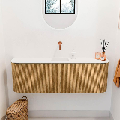 Mondiaz JOYA 123.2cm toiletmeubel - ronding links en rechts kleur Oak - Wastafel FAYE positie Midden Zonder kraangat kleur Talc.