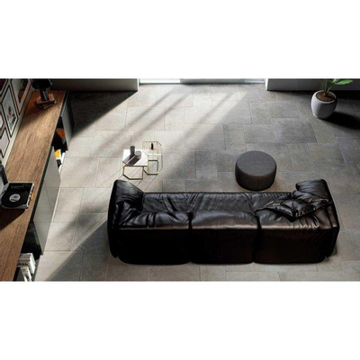 SAMPLE Douglas Jones Castles Carrelage sol et mur 80x80cm 10mm rectifié R10 grès cérame Cenere