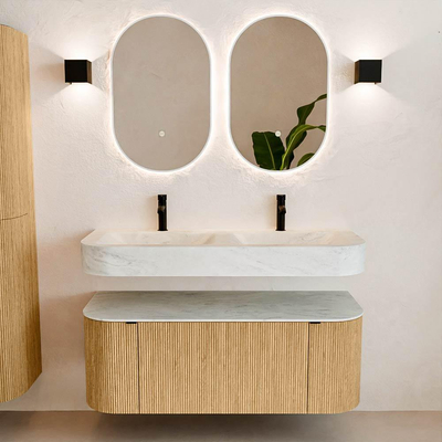 MONDIAZ THOR-DLUX 120cm badmeubel ronding links + rechts kleur Oak met 1 lade en 2 deuren. Vrijhangende wastafel CLOUD Dubbel 2 kraangaten kleur Opalo.