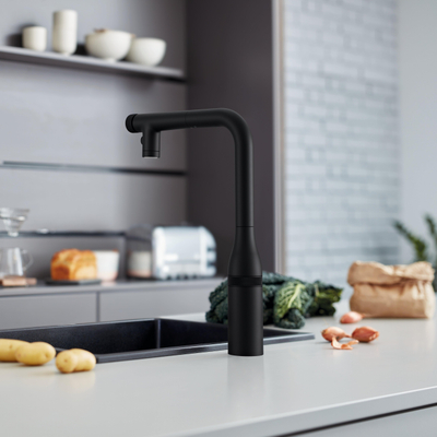 Grohe Essence SmartControl 1-gats Keukenkraan - uittrekbare uitloop - 2 straalsoorten - voorsprong 20.1cm - phantom black (zwart)