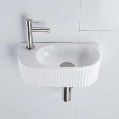 QeramiQ Fuente pack lave-mains – 40 x 21,5 x 12 cm – céramique blanc mat – robinet inox brossé – cannelé